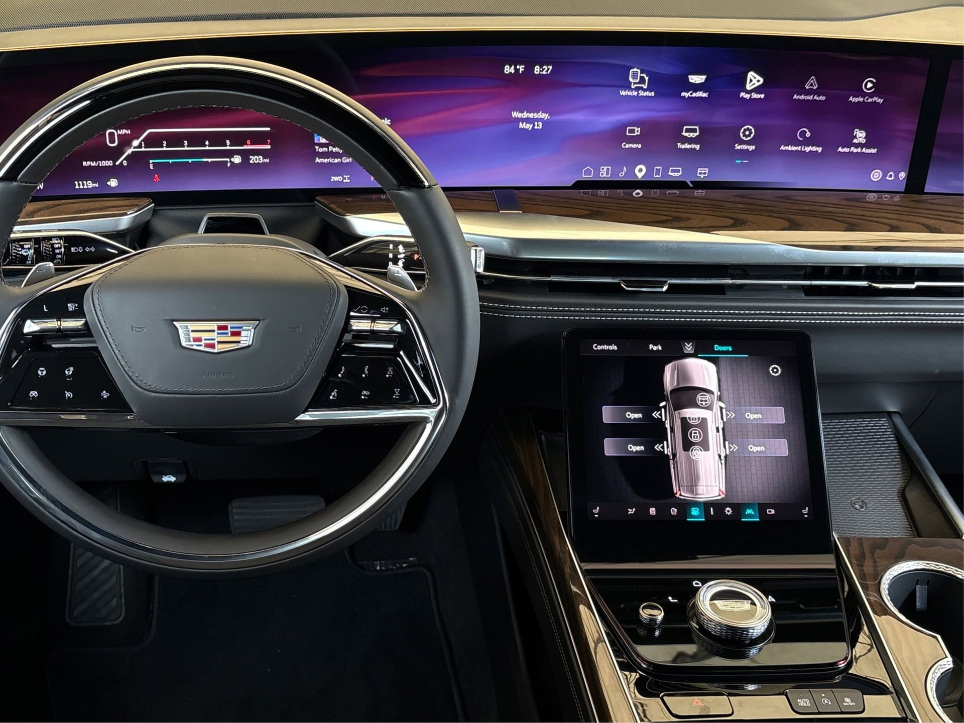New 2026 Cadillac Escalade Platinum Sport AWD/4WD image 16