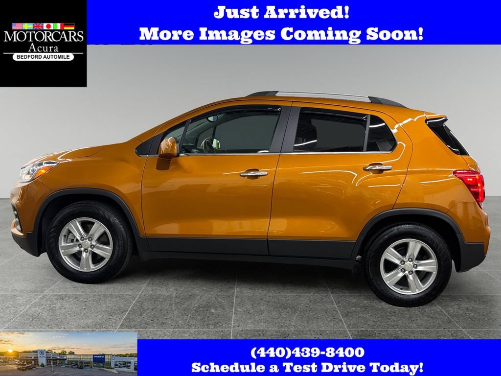 Used 2017 Chevrolet Trax LT w/ Sun & Sound Package FWD image 6