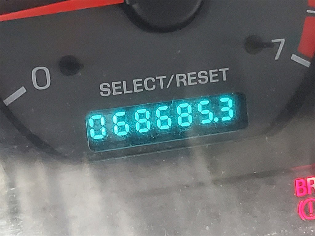 Used 2000 Ford Mustang Convertible image 14