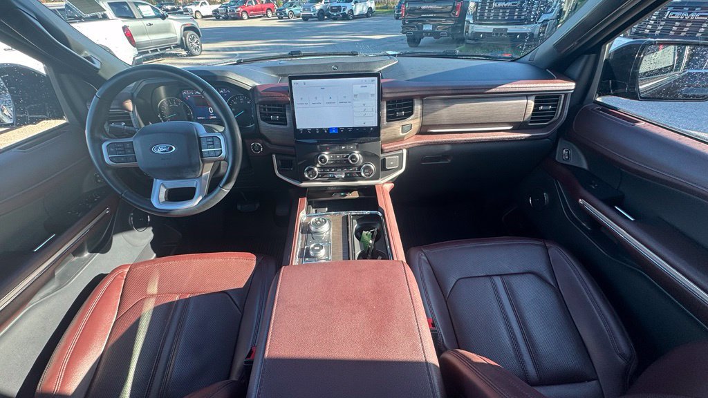 Used 2022 Ford Expedition Limited AWD/4WD image 19