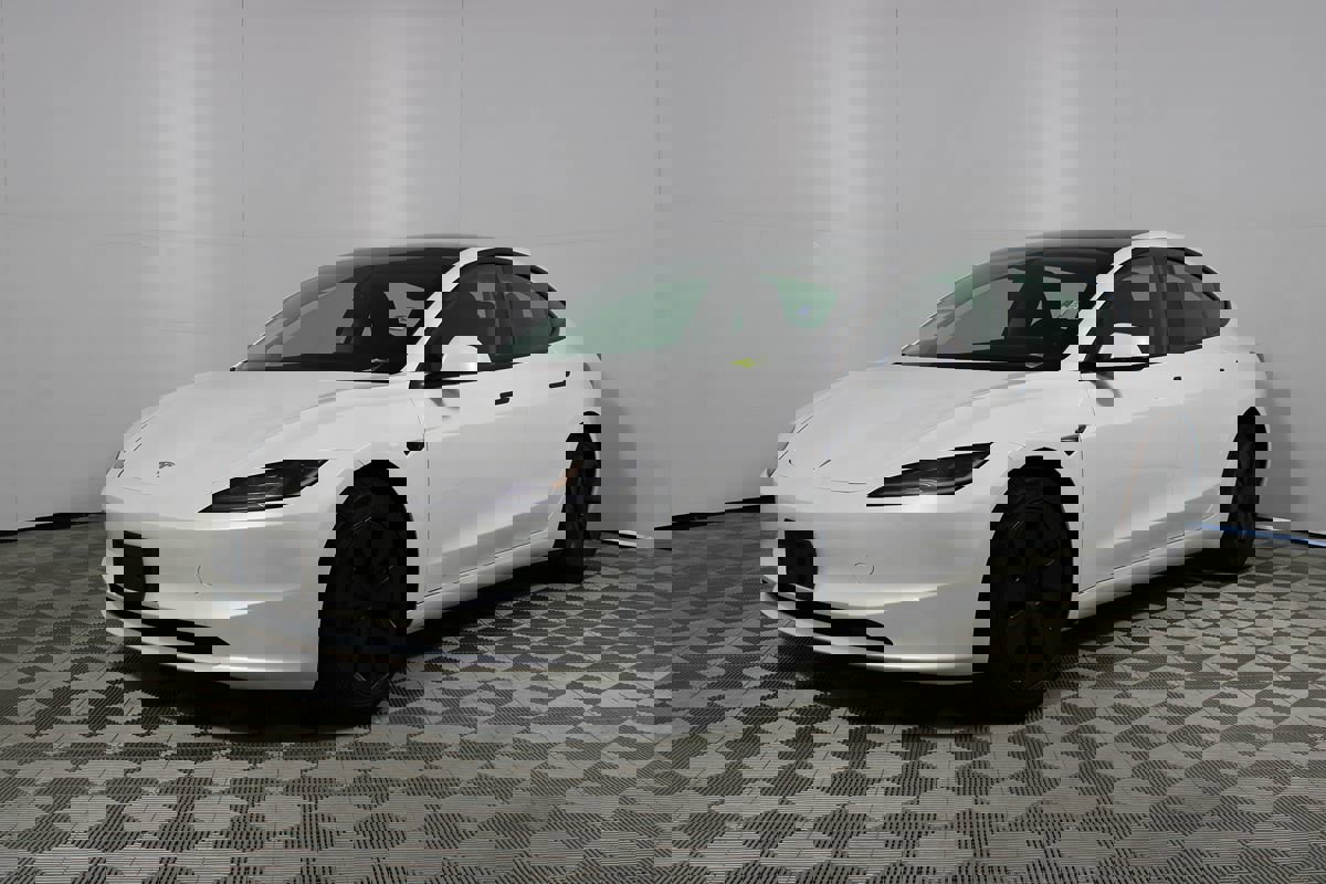 Used 2024 Tesla Model 3 Long Range image 3
