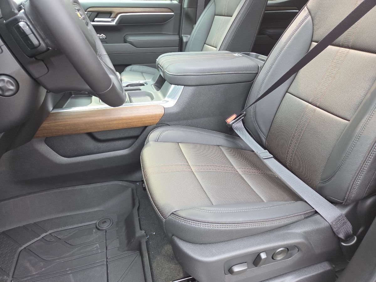 New 2026 Chevrolet Silverado 1500 High Country AWD/4WD image 26