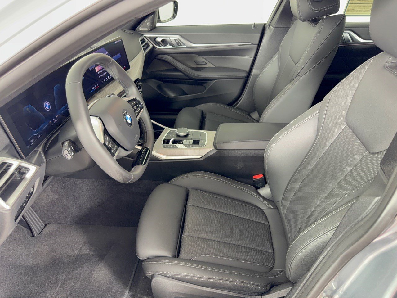 Certified 2026 BMW 430i w/ Premium Package RWD image 5