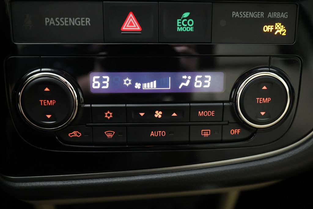 Used 2018 Mitsubishi Outlander SE FWD image 28