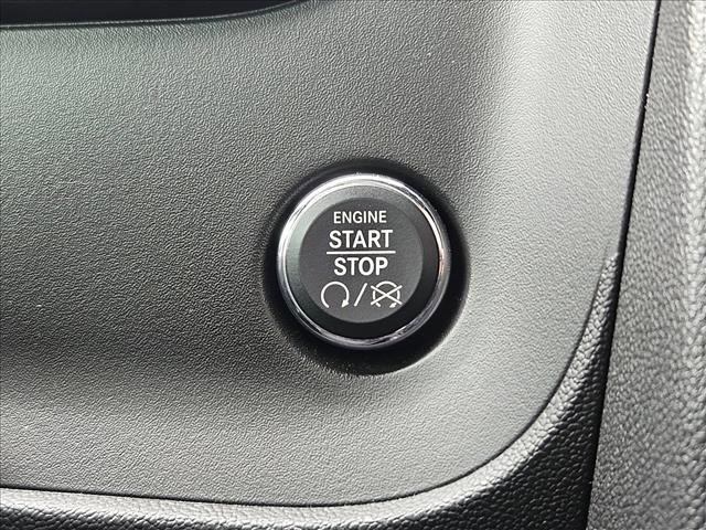 Used 2013 Dodge Challenger SRT8 image 12