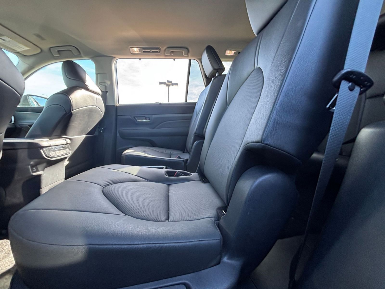 Used 2025 Toyota Grand Highlander FWD image 27