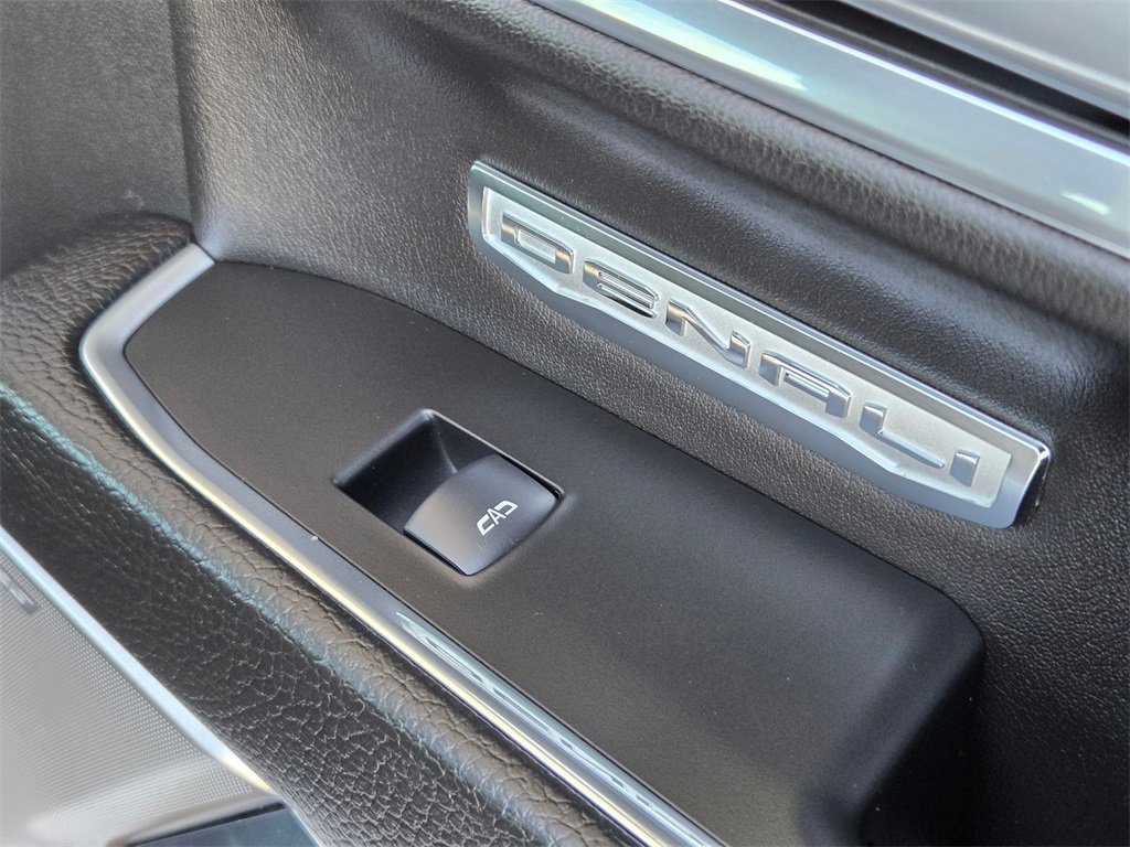 Used 2024 GMC Sierra 1500 Denali w/ Denali Reserve Package image 28