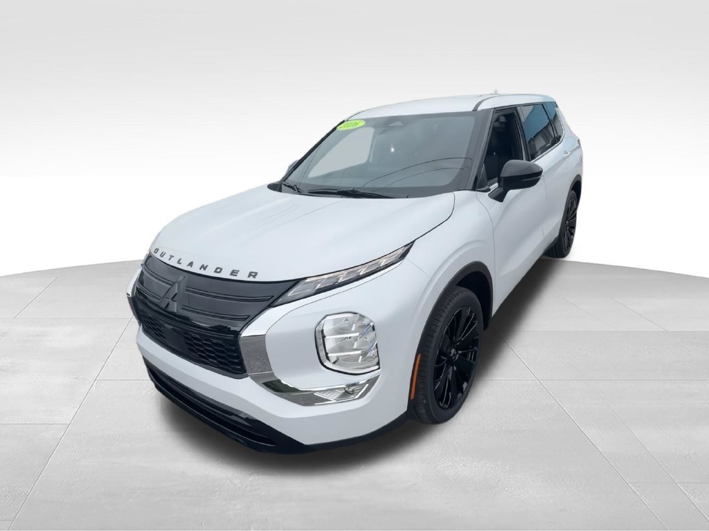 New 2026 Mitsubishi Outlander LE FWD image 4