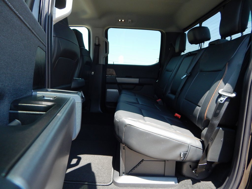 New 2025 Ford F250 Lariat w/ Lariat Ultimate Package image 11