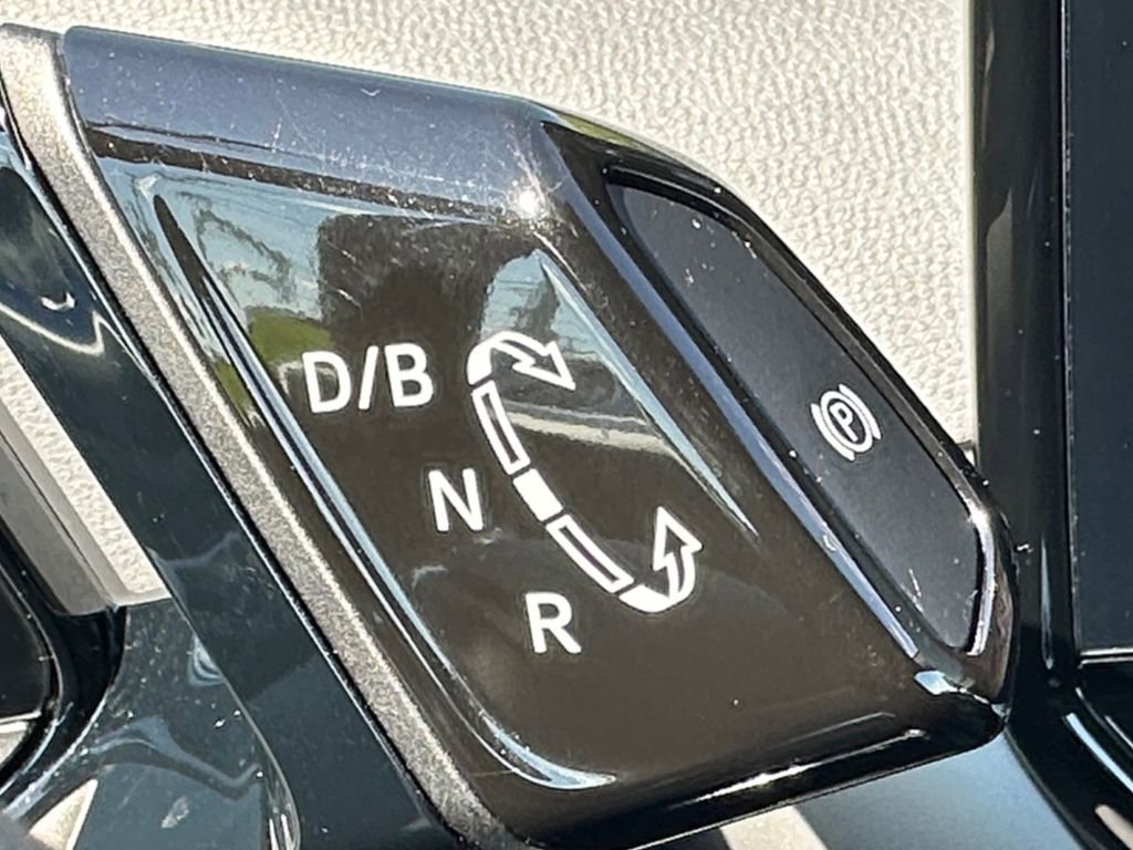 Used 2023 Volkswagen ID.4 Pro S Plus AWD/4WD image 19