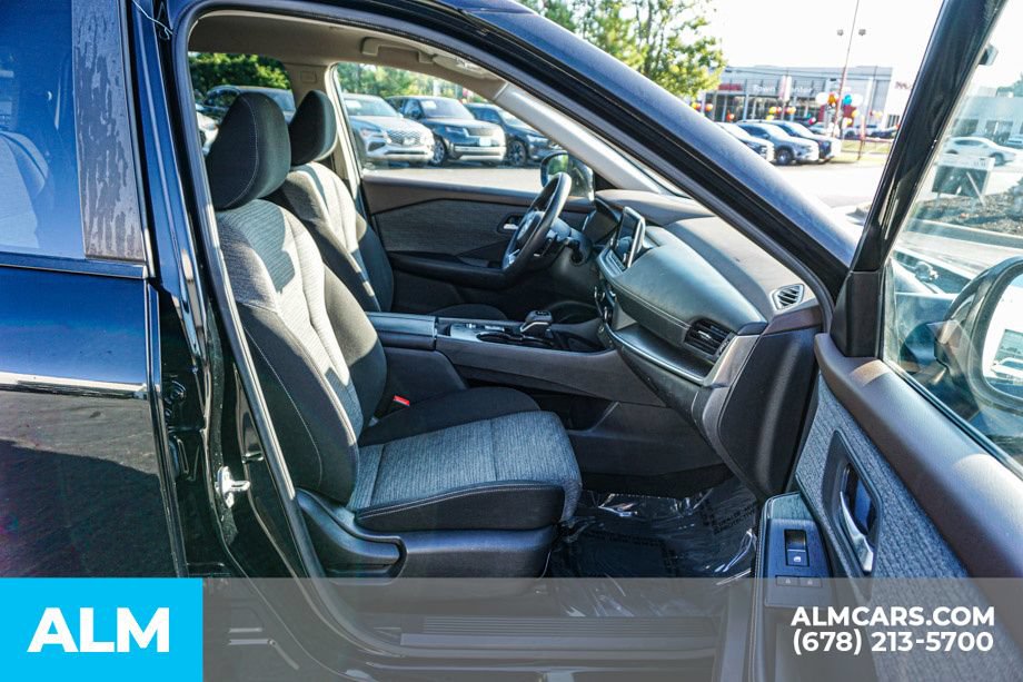 Used 2023 Nissan Rogue SV FWD image 22