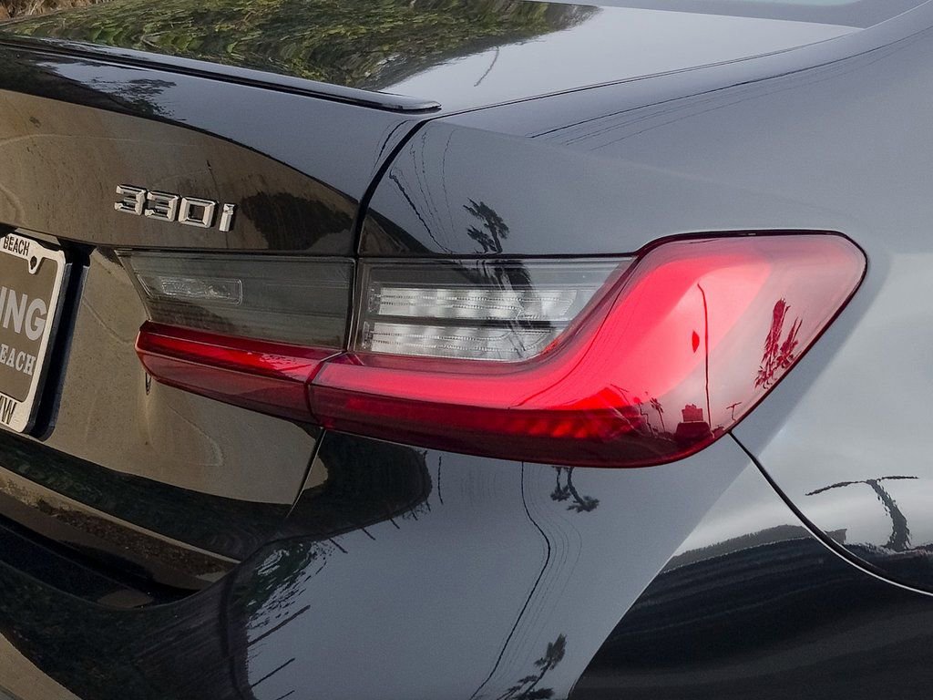 New 2026 BMW 330i Sedan w/ M Sport Package image 7