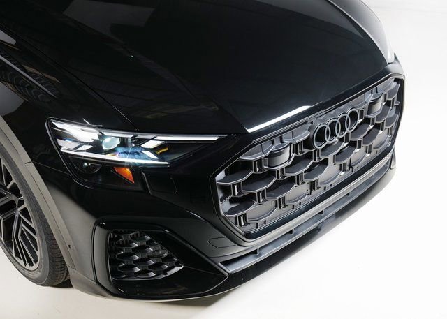 New 2026 Audi SQ8 Prestige image 31