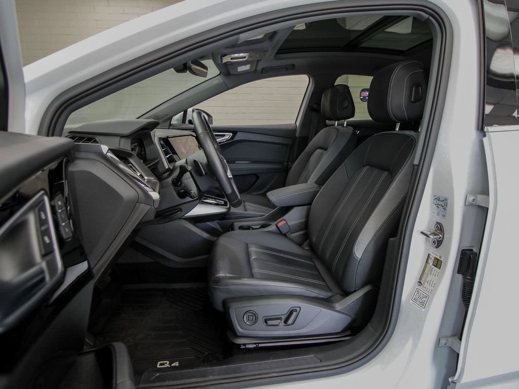 Used 2023 Audi Q4 e-tron Prestige AWD/4WD image 11