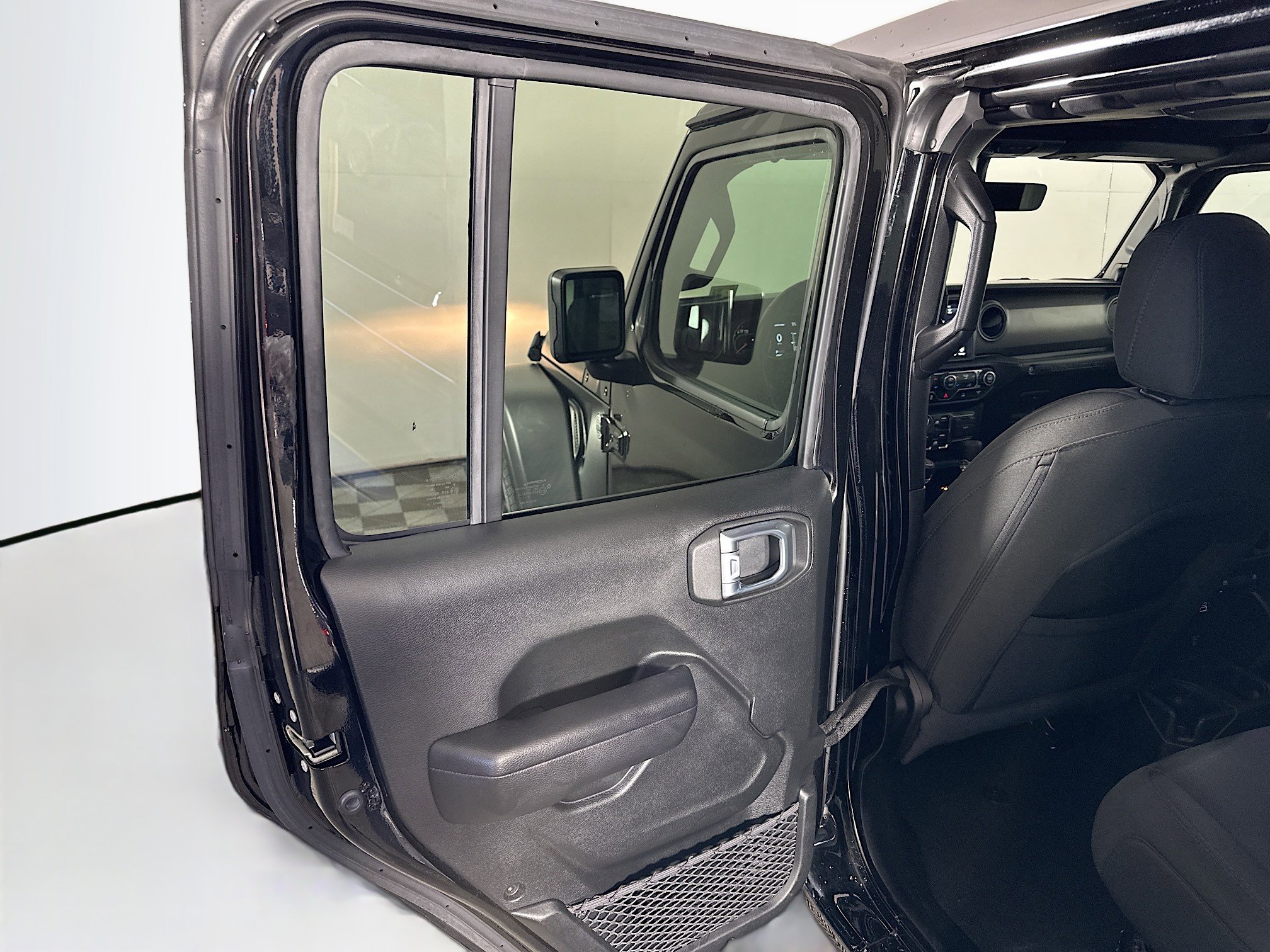 Used 2021 Jeep Wrangler Sport S w/ Sun And Sound Package image 24