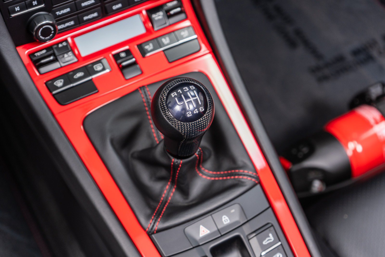 Used 2019 Porsche 911 Speedster RWD image 31