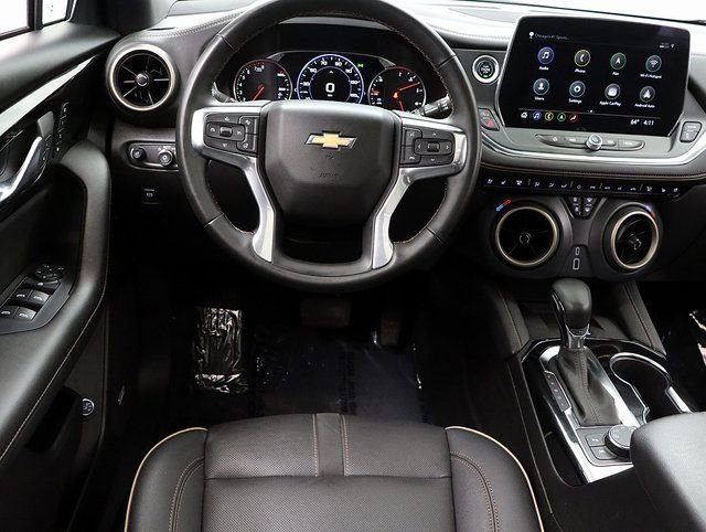 Used 2024 Chevrolet Blazer Premier w/ Safety Plus Package AWD/4WD image 14