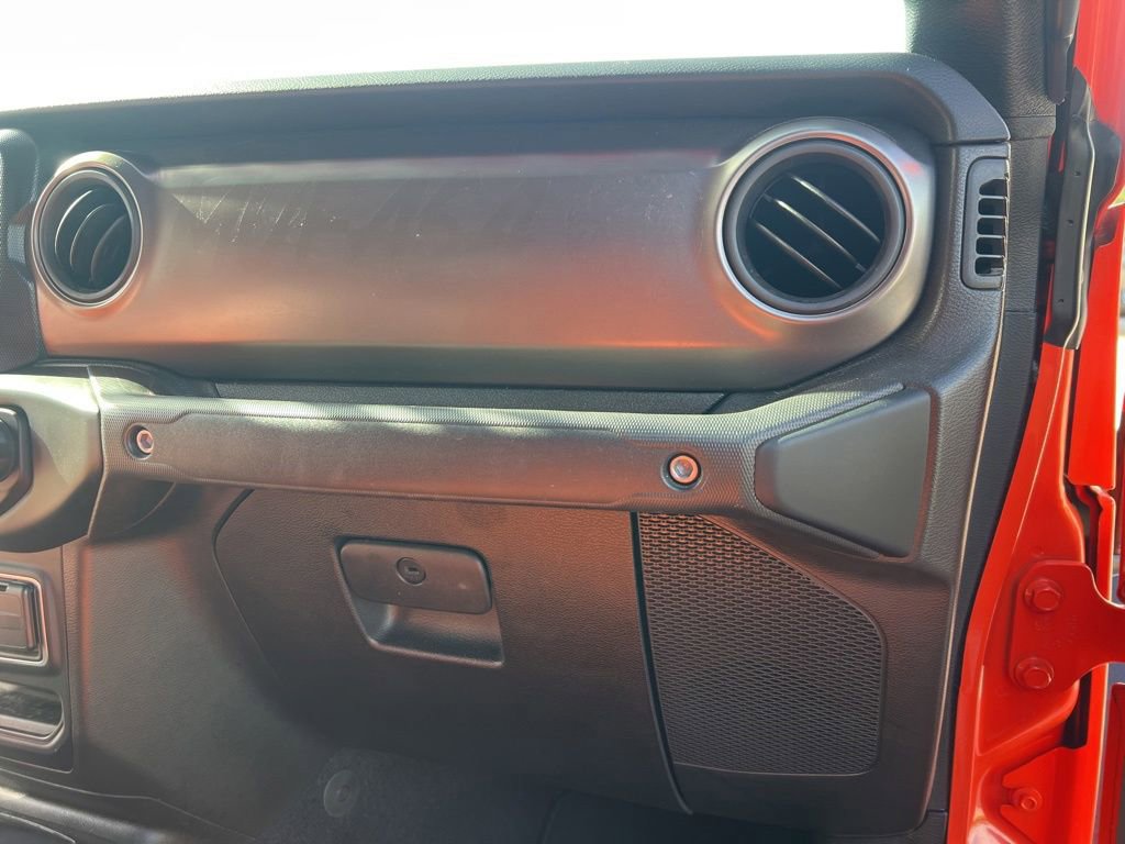 Used 2023 Jeep Gladiator Sport AWD/4WD image 34