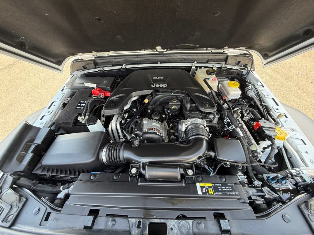 Used 2020 Jeep Wrangler Sport AWD/4WD image 24