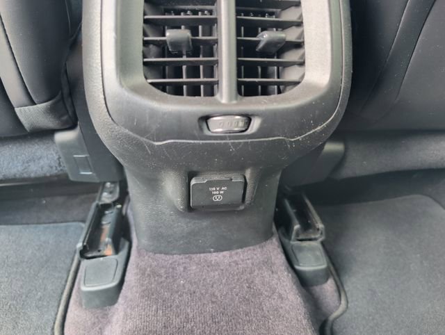 Used 2018 Jeep Cherokee Limited AWD/4WD image 31
