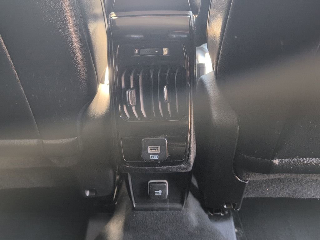 Used 2022 Jeep Compass Limited image 17