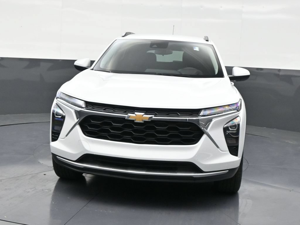 Used 2024 Chevrolet Trax LT FWD image 8