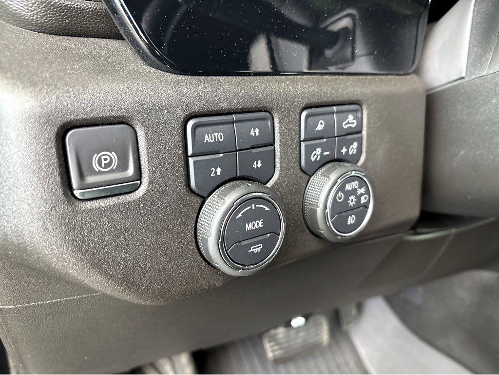 Used 2024 Chevrolet Silverado 1500 LTZ image 17
