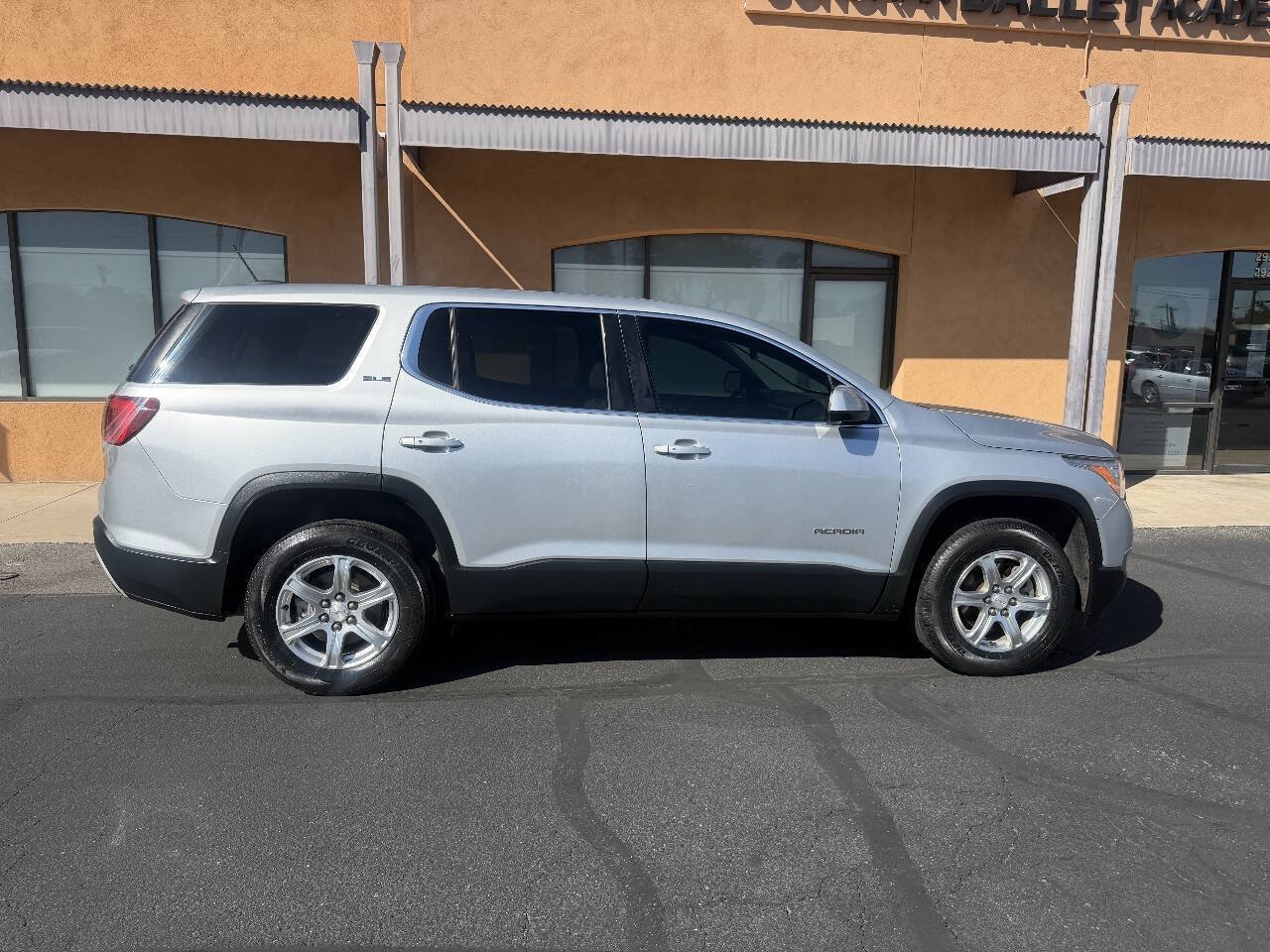 Used 2018 GMC Acadia SLE w/ LPO, Cargo Package FWD image 9