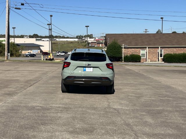 Certified 2025 Chevrolet Trax ACTIV w/ Driver Confidence Package FWD image 5
