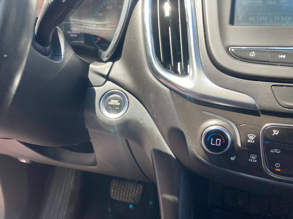Used 2018 Chevrolet Equinox LT AWD/4WD image 21
