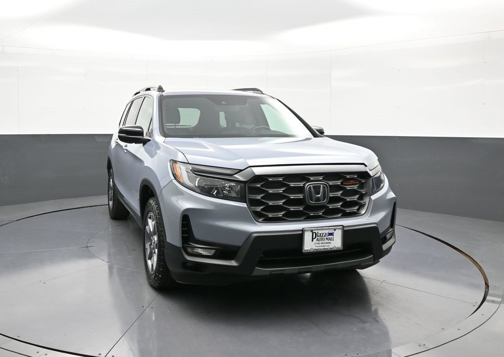 Certified 2022 Honda Passport TrailSport image 3