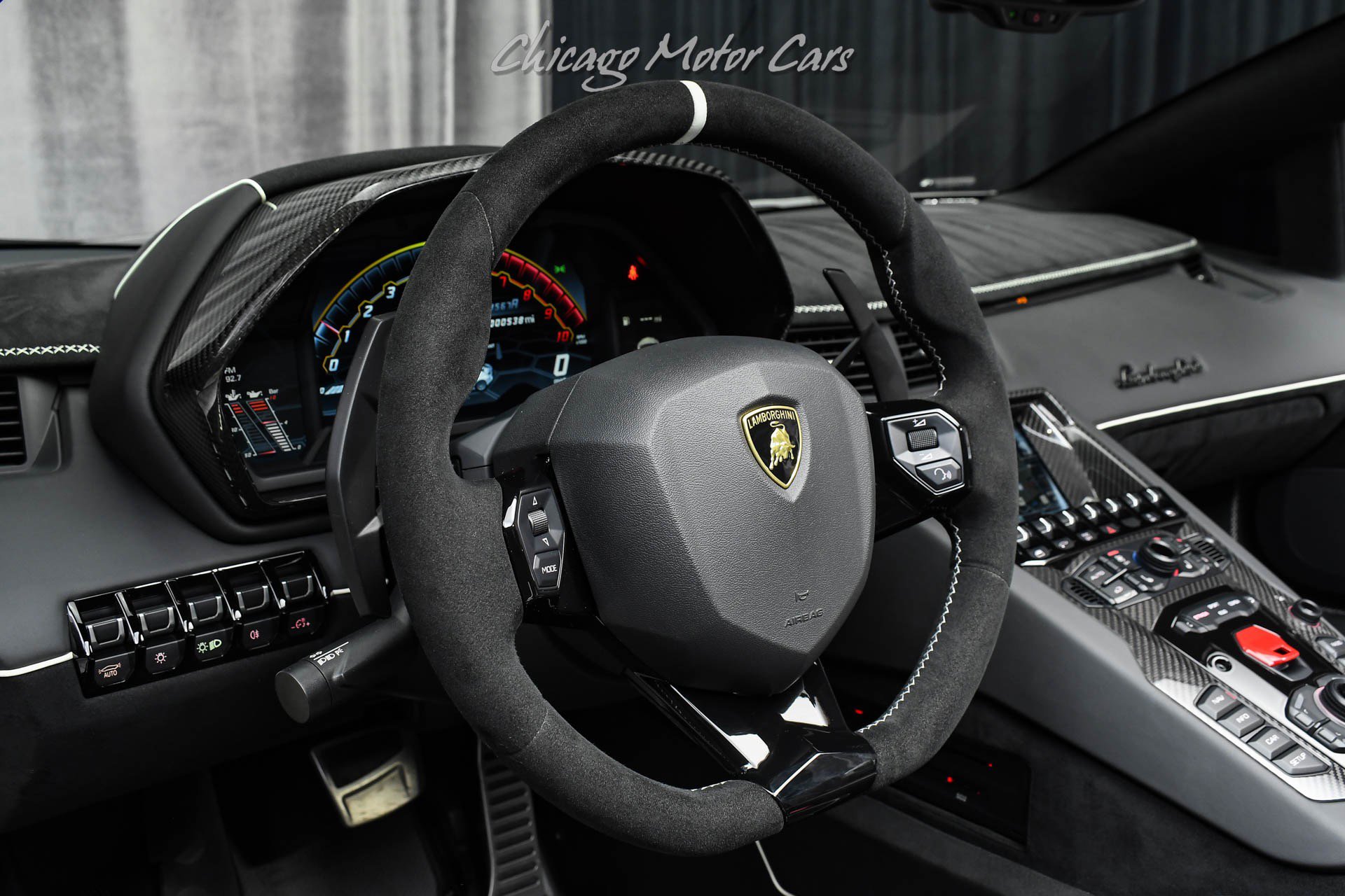 Used 2021 Lamborghini Aventador SVJ image 9