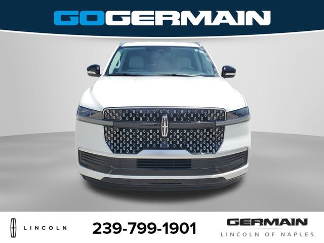 New 2026 Lincoln Navigator L Premier AWD/4WD image 3