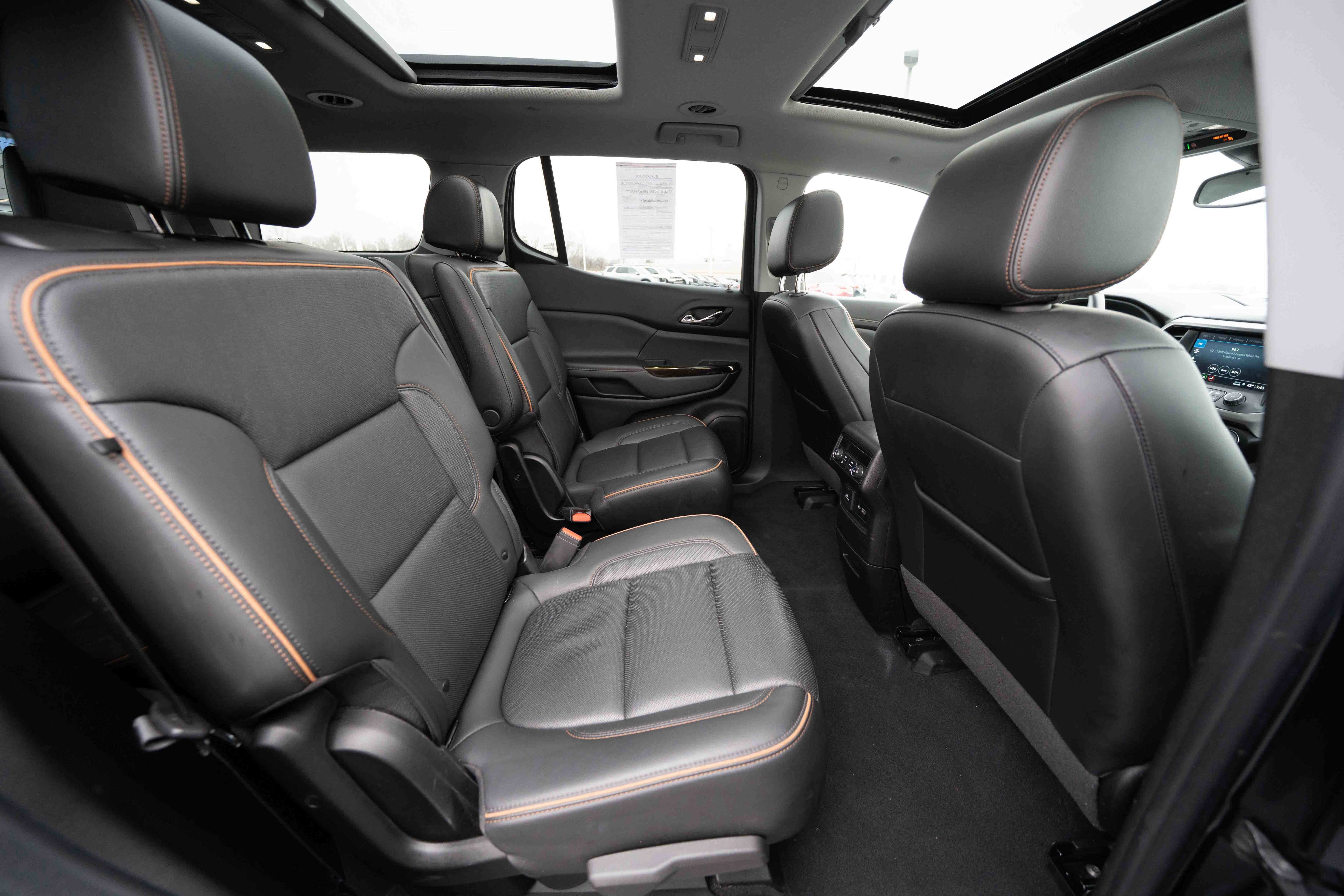 Used 2023 GMC Acadia AT4 w/ Technology Package image 25