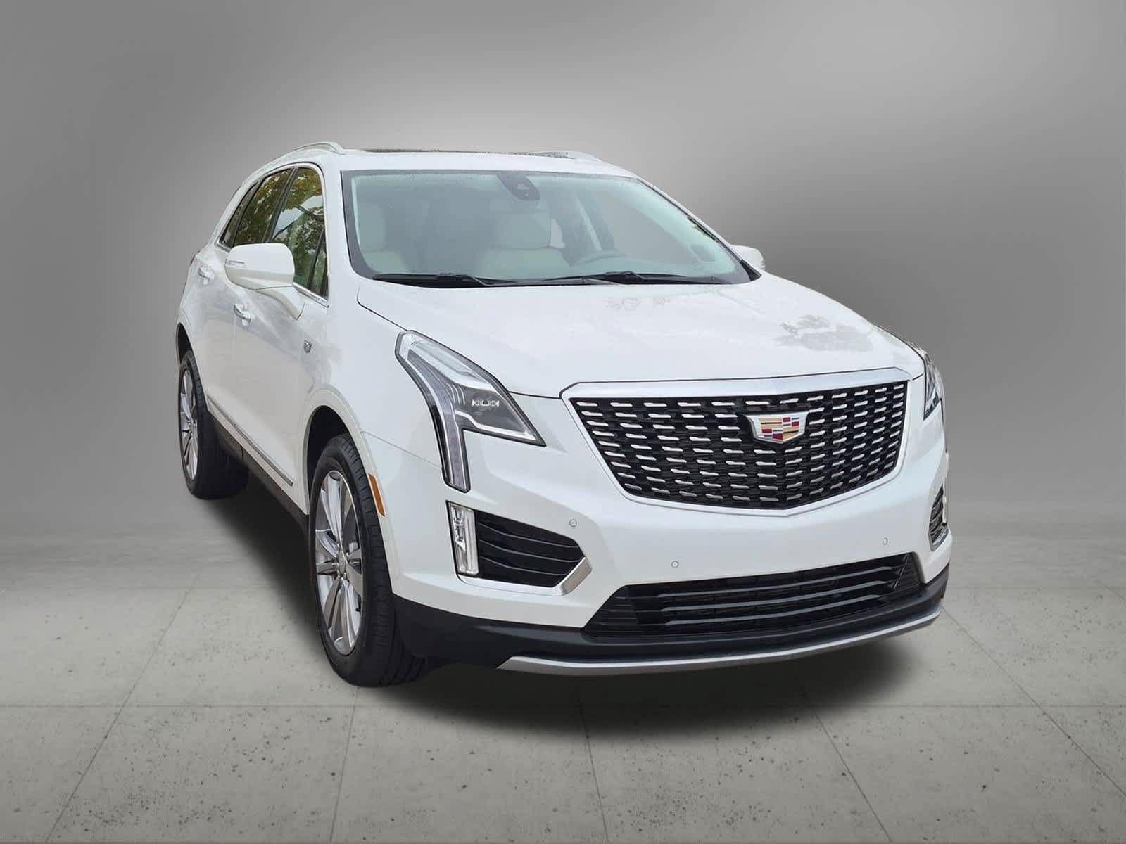 Used 2024 Cadillac XT5 Premium Luxury w/ LPO, Floor Liner Package AWD/4WD image 8