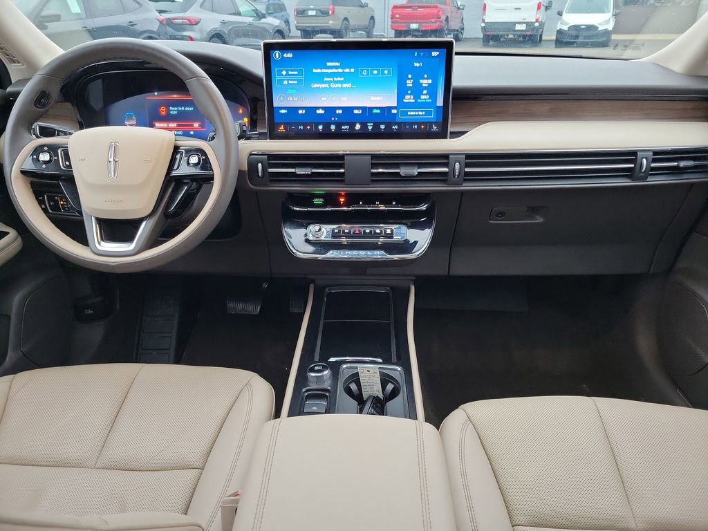 Certified 2024 Lincoln Corsair Grand Touring w/ Equipment Group 301A image 11