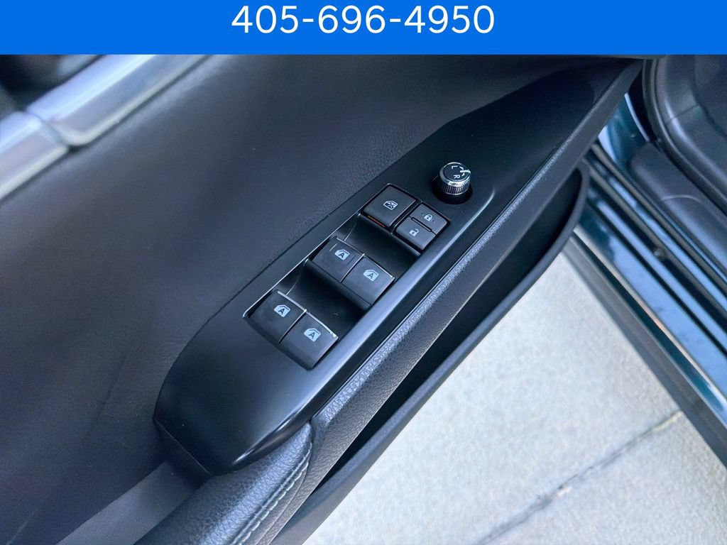 Used 2020 Toyota Camry XSE FWD image 15