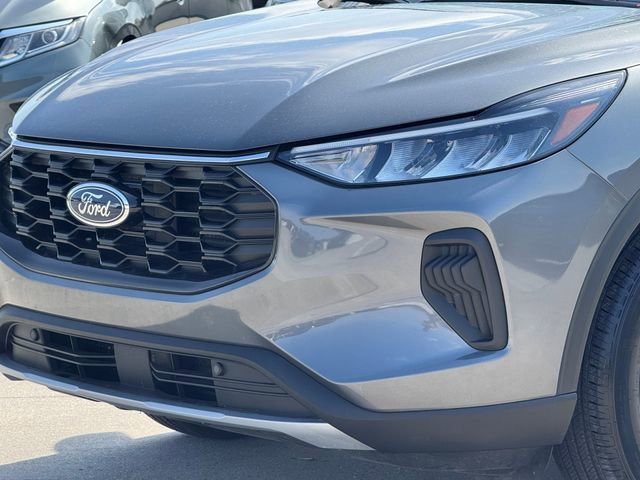 Used 2025 Ford Escape ST-Line image 5