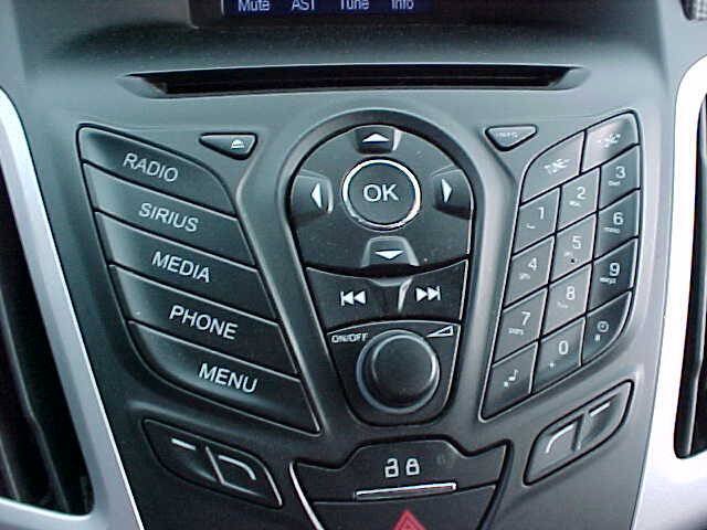 Used 2013 Ford Focus SE w/ Interior Protection Pkg FWD image 21
