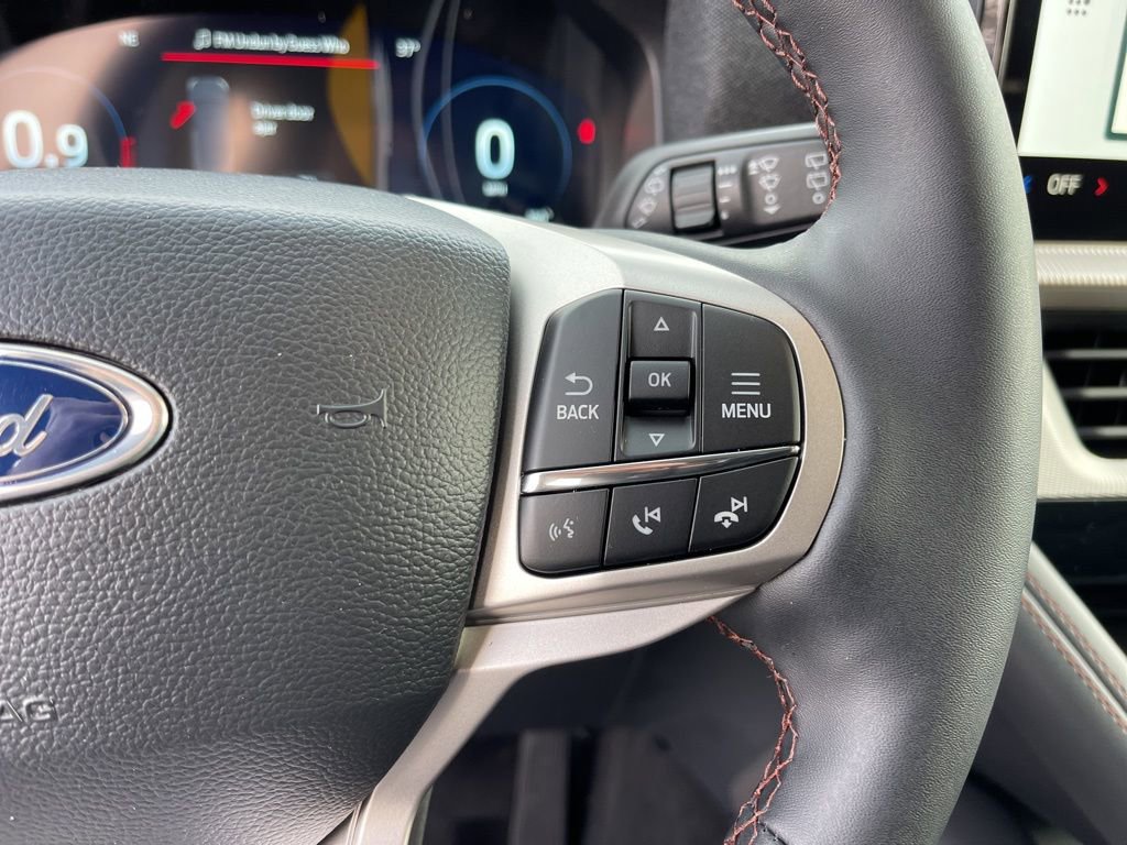 New 2026 Ford Explorer Active w/ Active Comfort Package image 16