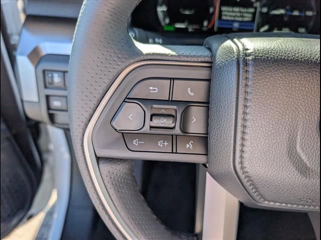 Used 2025 Toyota 4Runner TRD Off-Road AWD/4WD image 7