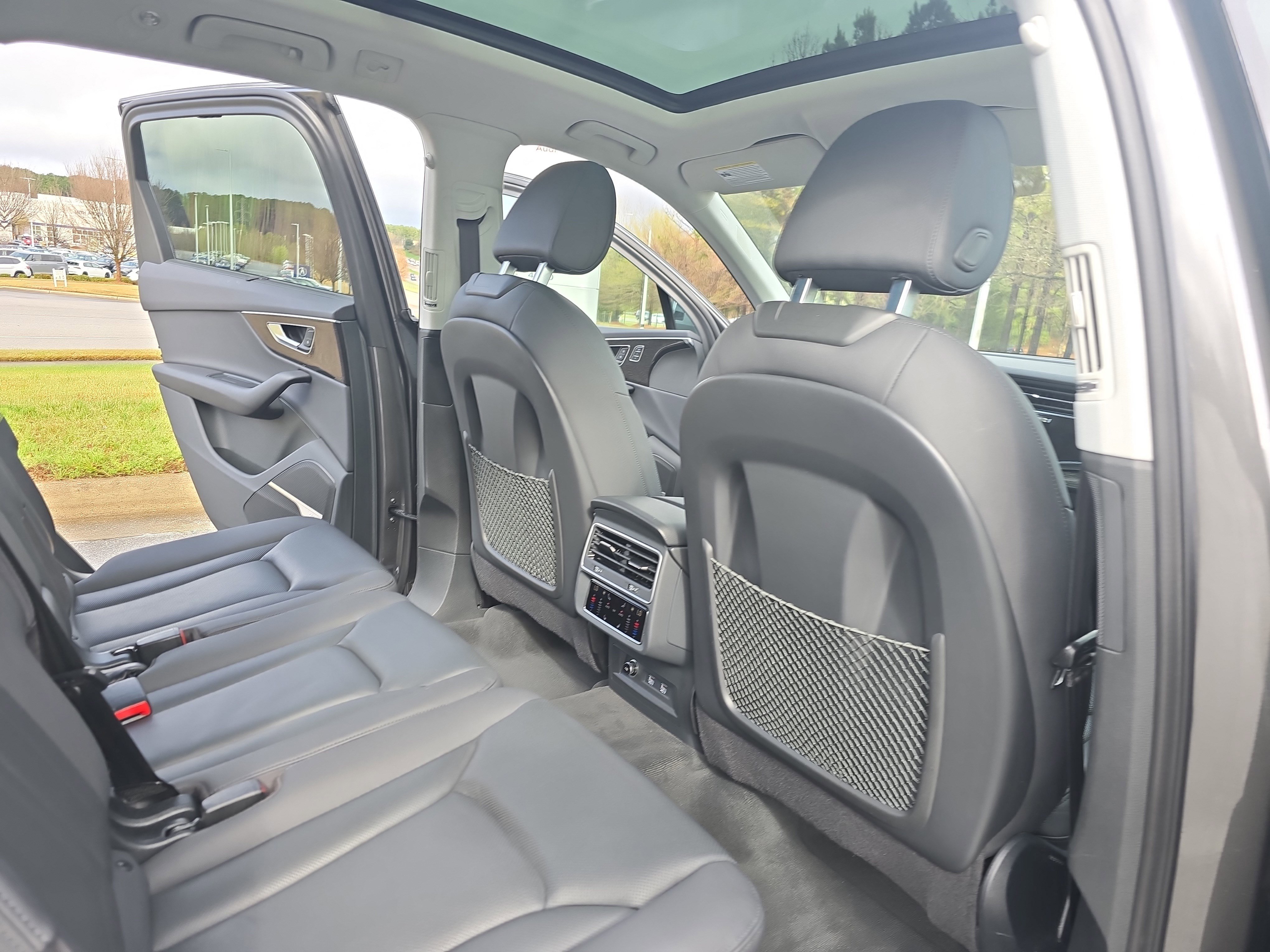 Used 2020 Audi Q7 2.0T Premium Plus w/ Premium Plus Package image 11