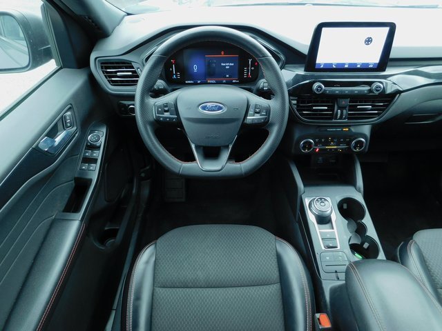 Used 2023 Ford Escape ST-Line image 14