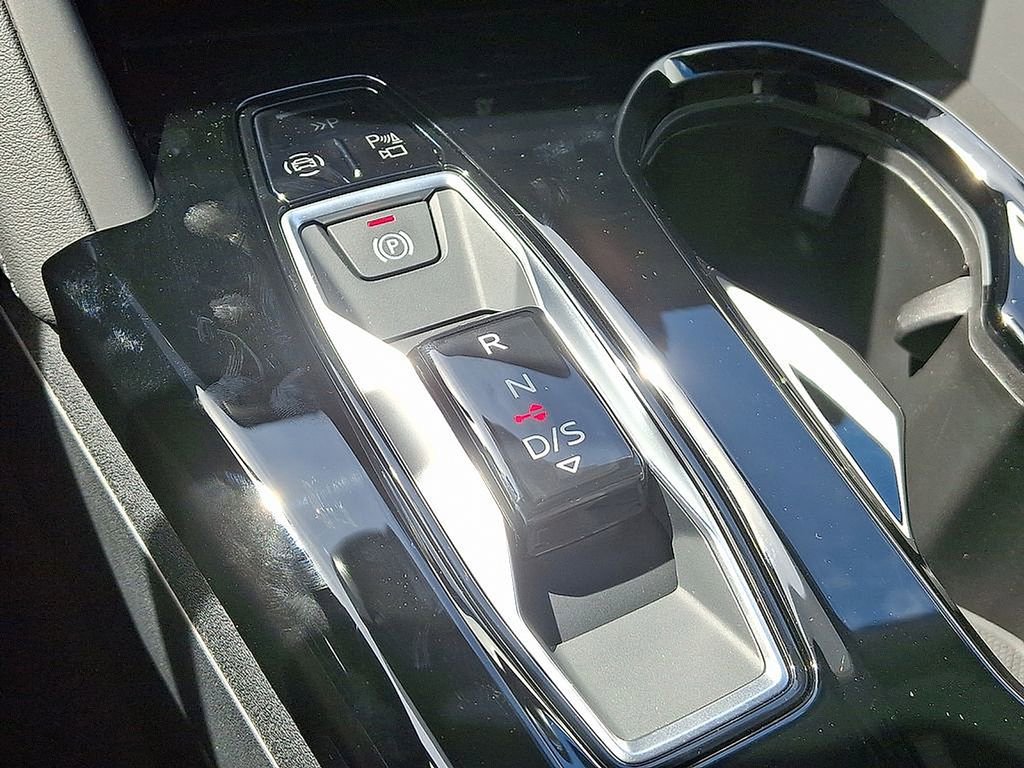 Used 2025 Audi Q5 Premium Plus w/ Premium Plus AWD/4WD image 7