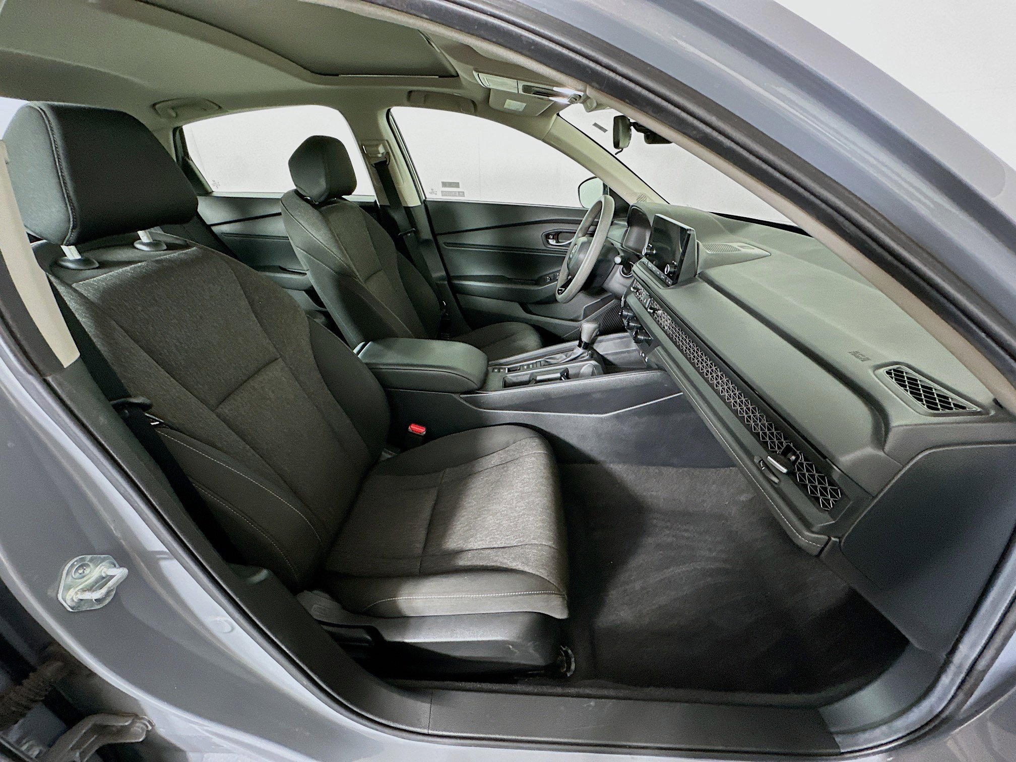 Used 2025 Honda Accord SE image 31