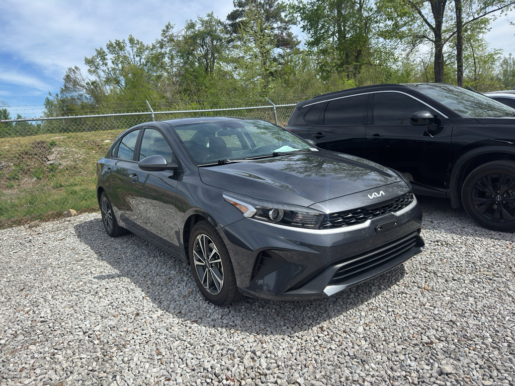 Used 2023 Kia Forte LXS image 4