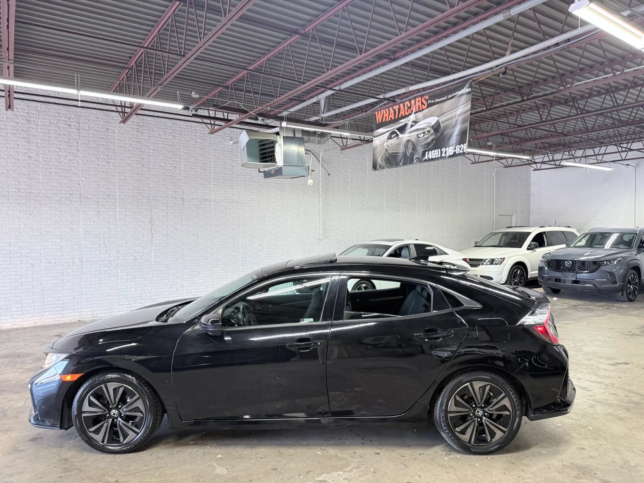 Used 2018 Honda Civic EX-L image 9