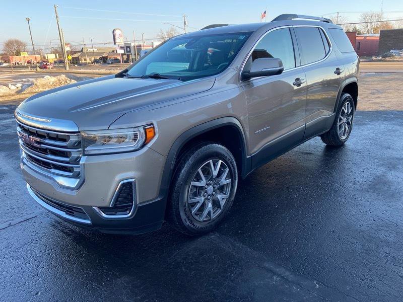 Used 2022 GMC Acadia SLE w/ Driver Convenience Package image 1