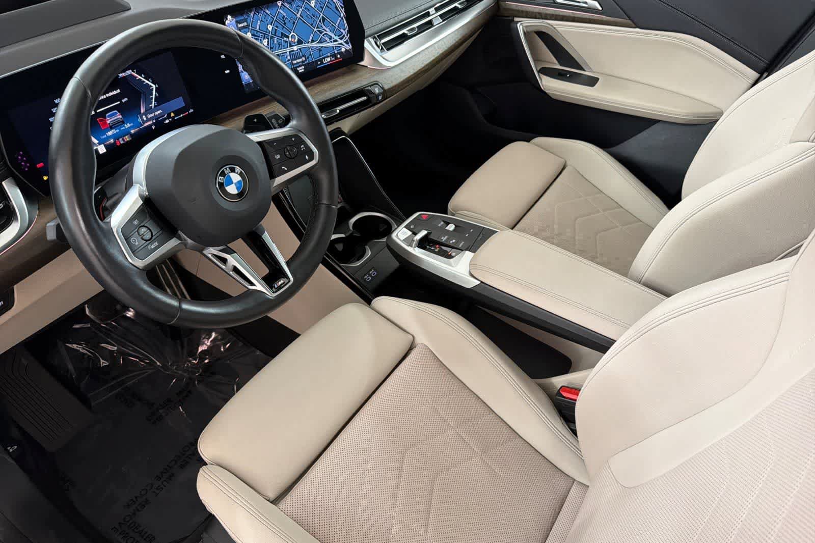 Used 2023 BMW X1 xDrive28i w/ Premium Package AWD/4WD image 11