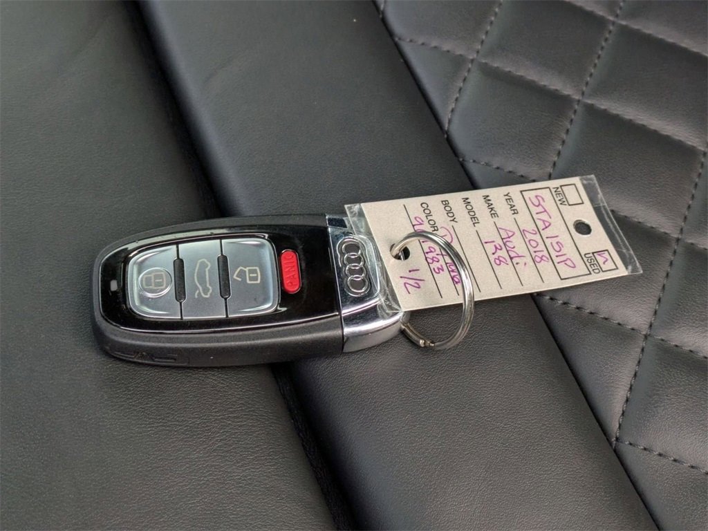 Used 2018 Audi R8 V10 plus image 32